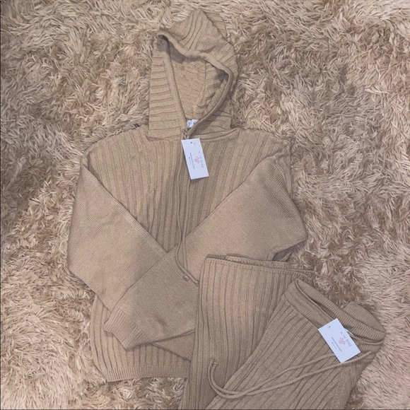 NWT Cozy Set 🤎 - Picture 14 of 15